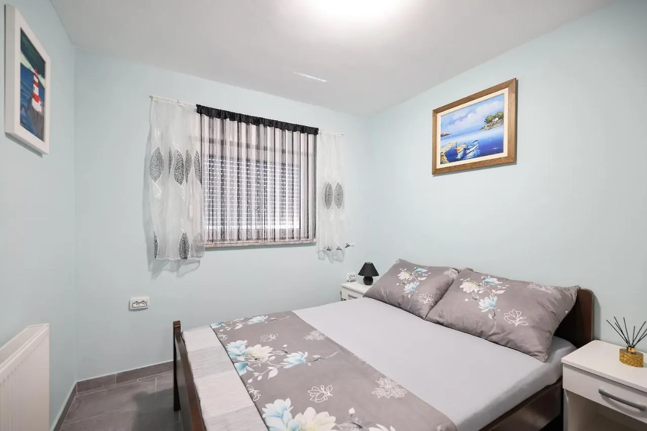 Two Bedroom Apartment Sunset 维尔