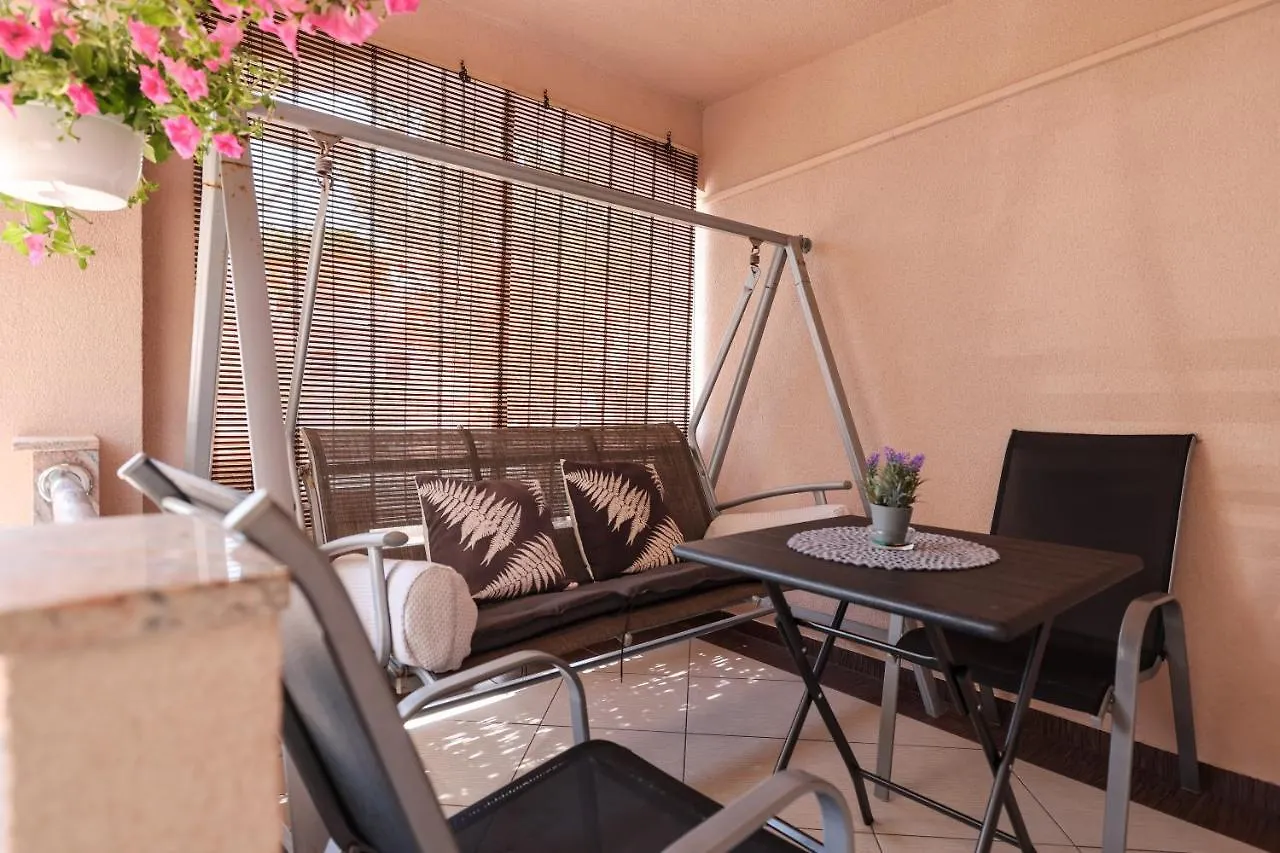 Two Bedroom Apartment Sunset Vir