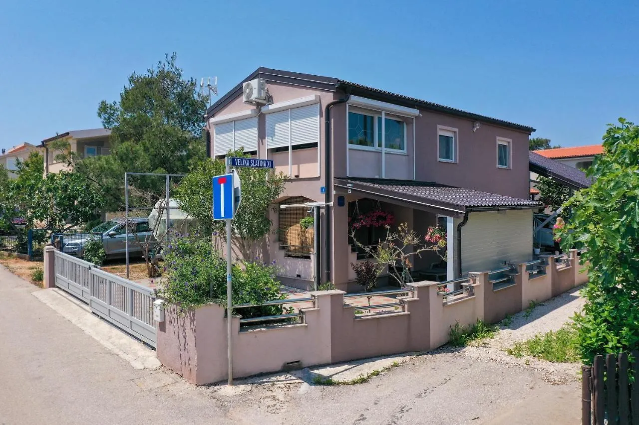 Two Bedroom Apartment Sunset Vir